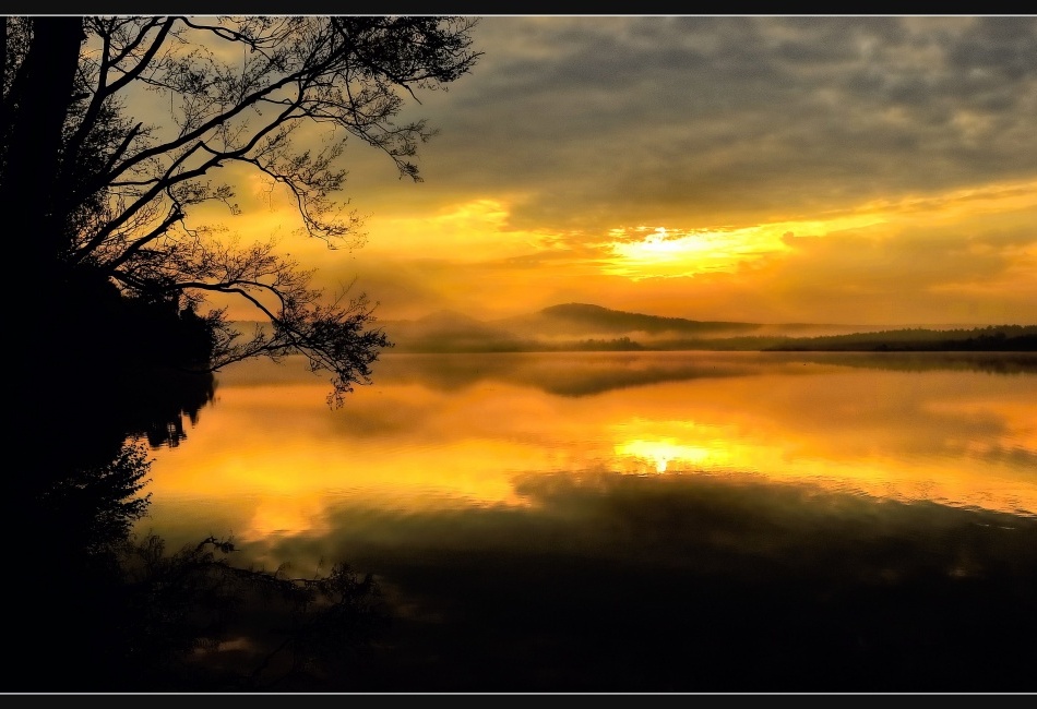 Okolo Břehyňského rybníka