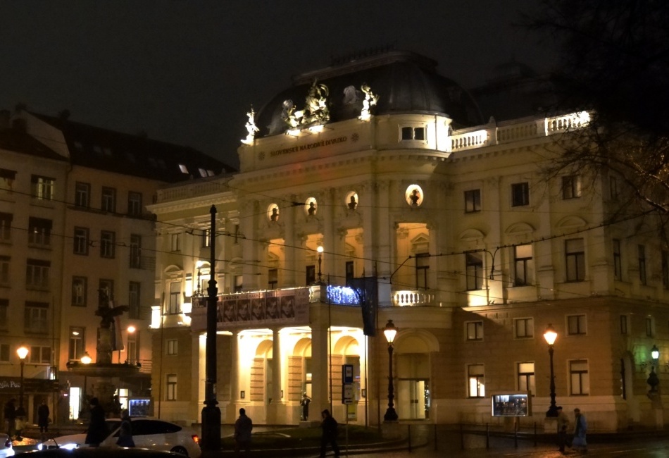 Nočná Bratislava 2