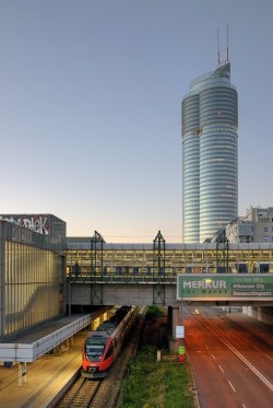 Městská džungle skýtá nejeden působivý pohled (místo focení: Wien Handelskai)