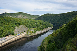 18mm; f/8, 1/400, ISO 200