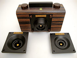 Výměnné objektivy? Ne, výměnné dírky!!  :o)