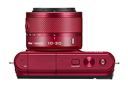 Nikon 1 S1 - pohled na horní stranu